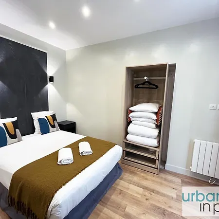 23 - Charming Parisian Flat In Appartamento
